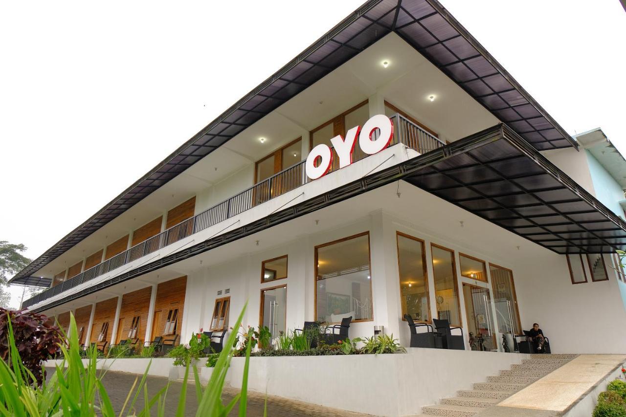 Oyo 446 Hotel Kawi Surapatha Μαλάνγκ Εξωτερικό φωτογραφία