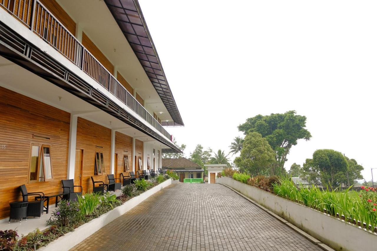 Oyo 446 Hotel Kawi Surapatha Μαλάνγκ Εξωτερικό φωτογραφία