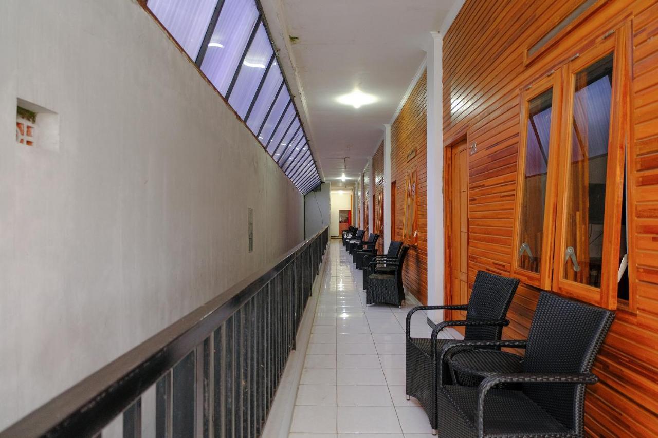 Oyo 446 Hotel Kawi Surapatha Μαλάνγκ Εξωτερικό φωτογραφία